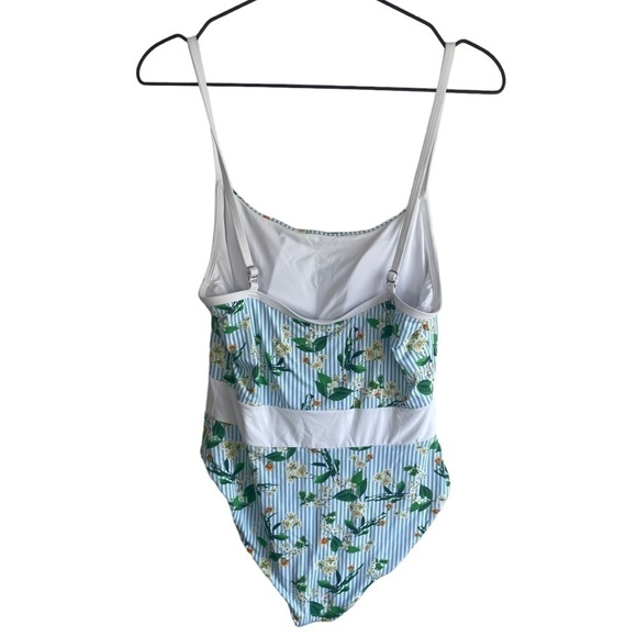 Dippin' Daisy's Floral One Piece Stellar in Spring Bloom Large - Picture 6 of 12